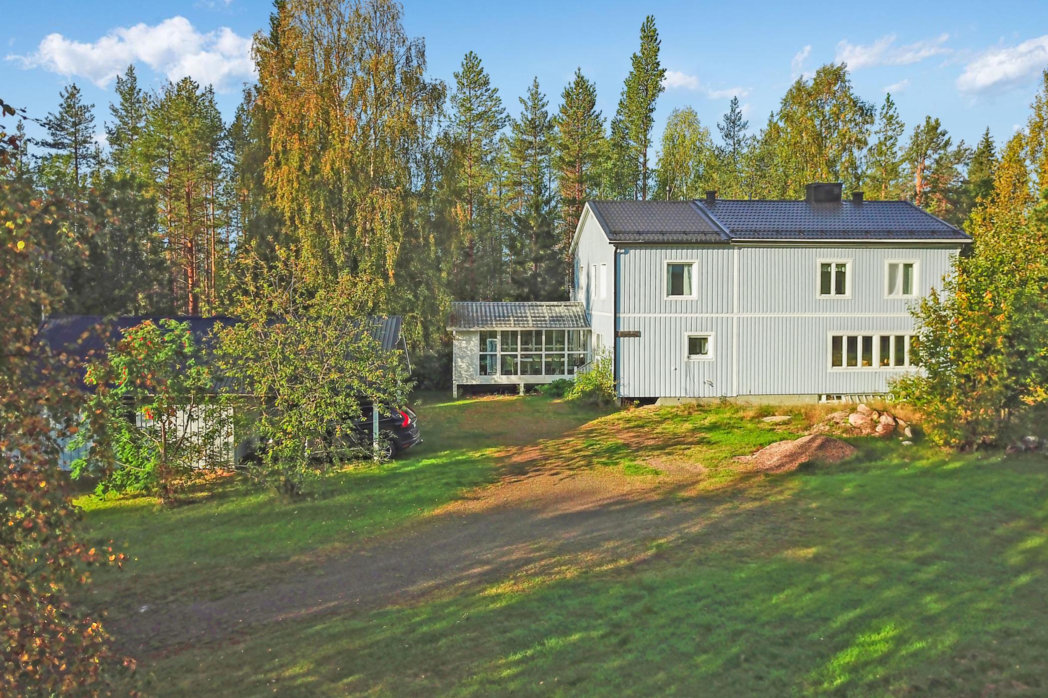 LÖVGÅRDENIN LOHIMAJA